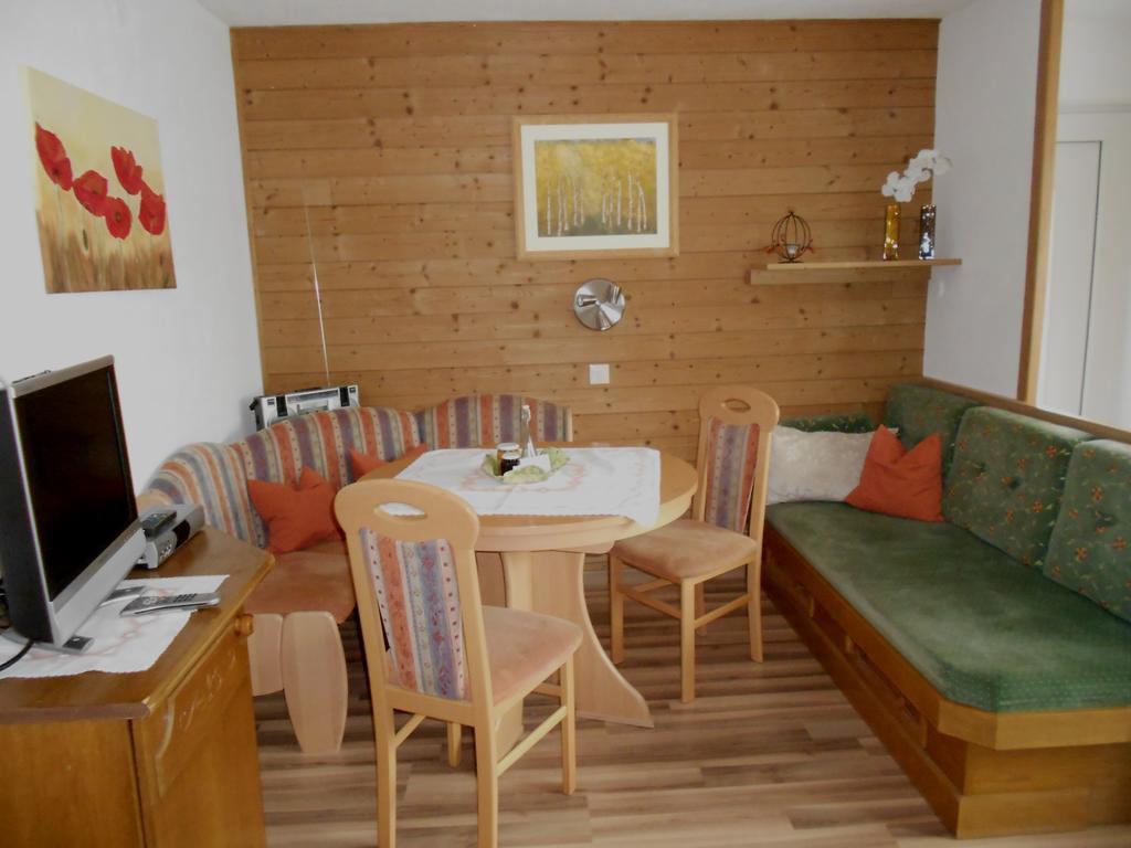 Haus Lutz Διαμέρισμα Prutz Δωμάτιο φωτογραφία
